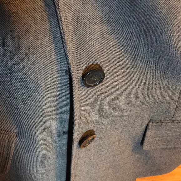 2 Piece Pant Suit| Anne Klein size 4 - Picture 3 of 3